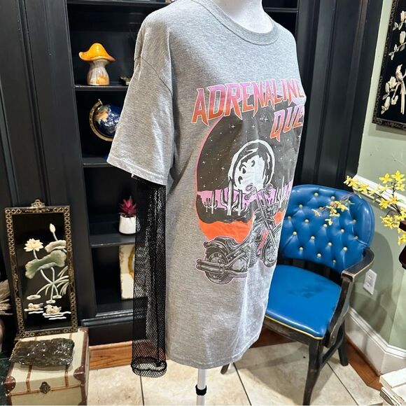 Persaya Adrenaline Queen Fishnet Sleeve T-Shirt Size Medium - Picture 8 of 9
